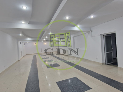 Spatiu comercial. 163mp, Calea Bucuresti