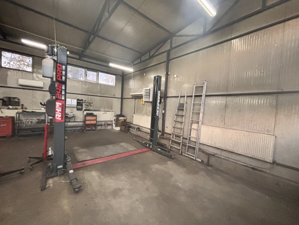 AFACERE LA CHEIE -  SERVICE AUTO 