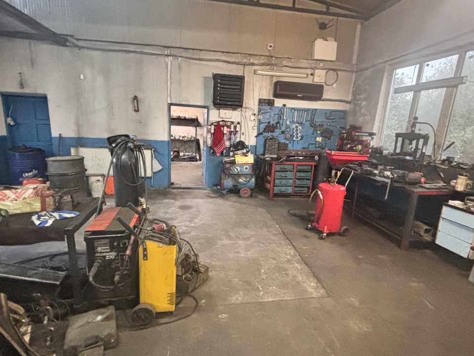 AFACERE LA CHEIE -  SERVICE AUTO 