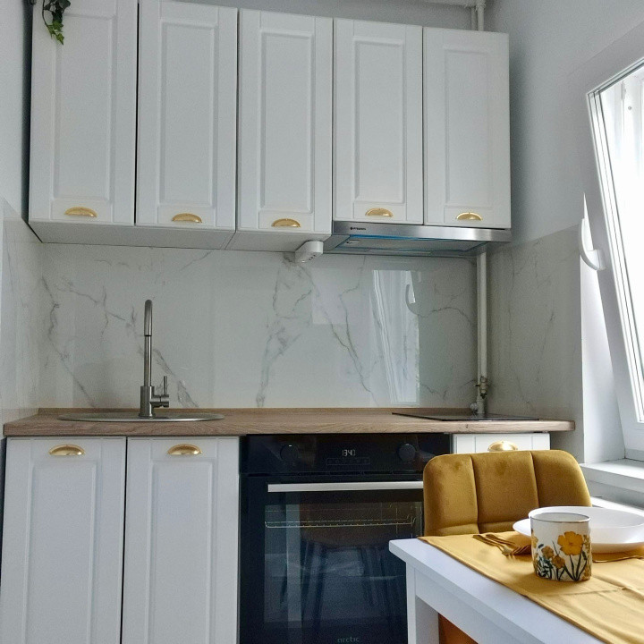 Închiriere garsonieră renovată, mobilată, Zorilor/UMF