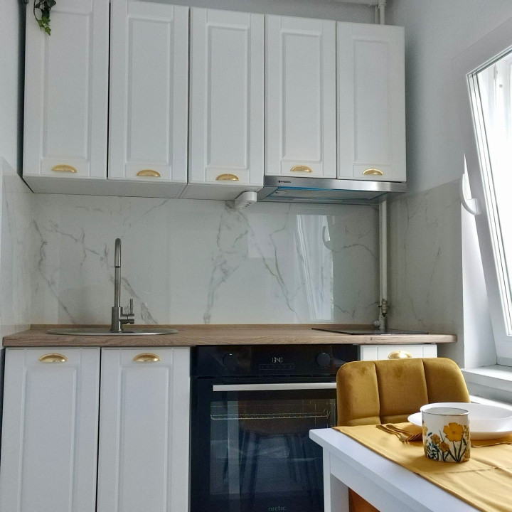 Închiriere garsonieră renovată, mobilată, Zorilor/UMF