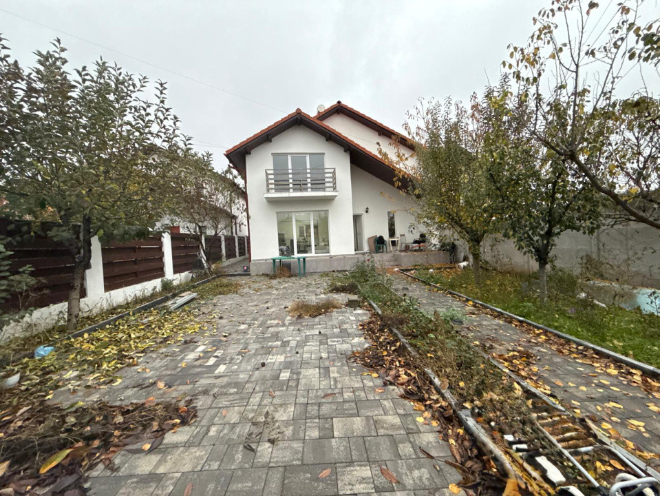 Casa P+M, 375 MP teren, 114,78 MP utili, comuna Malu Mare, zona Damila