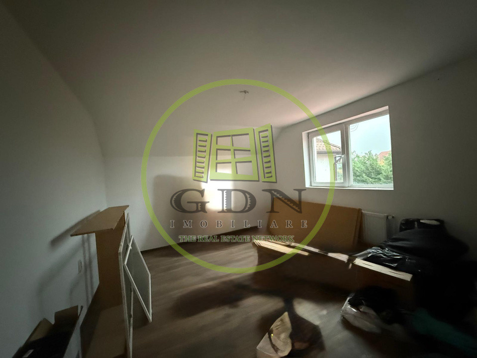 Casa P+M, 375 MP teren, 114,78 MP utili, comuna Malu Mare, zona Damila