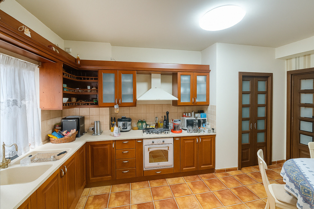 Vilă individuală, Bucureștii Noi! Lângă metrou, finisată și mobilată! 