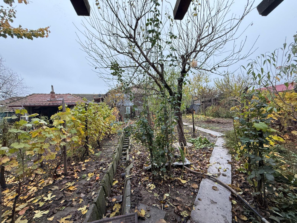 Casa parter, 814 MP teren, 103,88 MP utili, Craiova, cartier Brestei