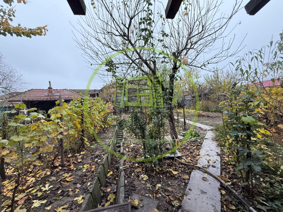 Casa parter, 814 MP teren, 103,88 MP utili, Craiova, cartier Brestei