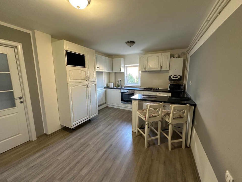 Apartament 2 camere, 60mp, cartier Craiovita Noua, zona Carrefour