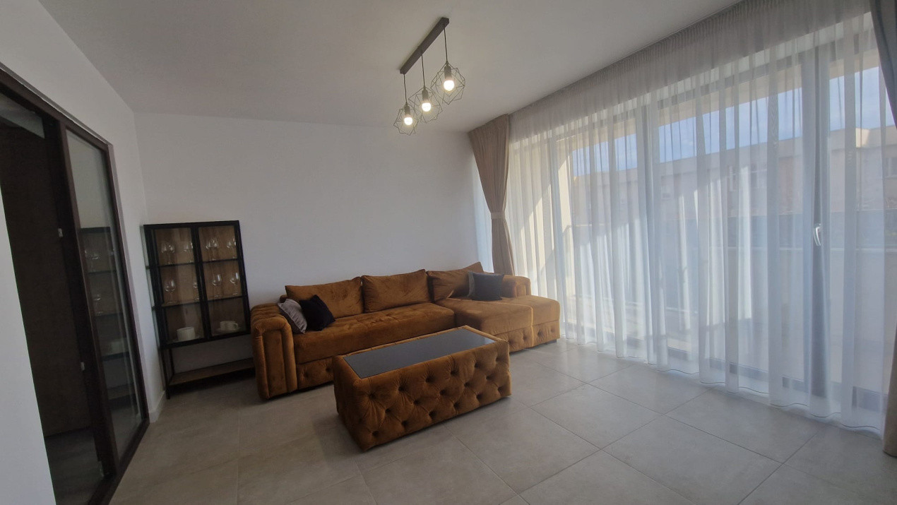 Apartament 3 camere, decomandat, 88mp, George Enescu, zona Liceul de Chimie