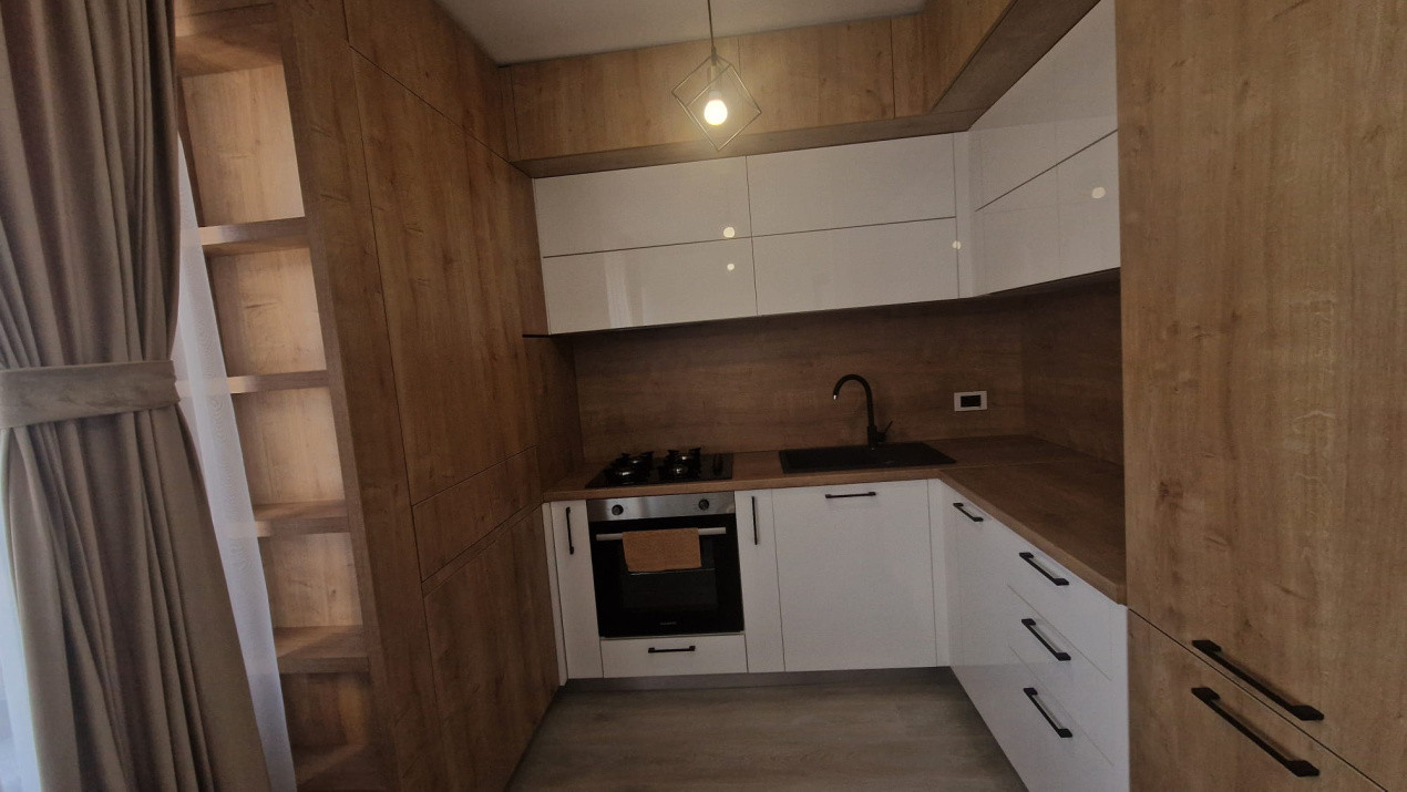 Apartament 3 camere, decomandat, 88mp, George Enescu, zona Liceul de Chimie