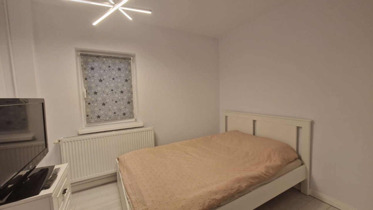 Apartament 3 camere, 58mp, semidecomandat, Craiovita Noua, zona Parculet