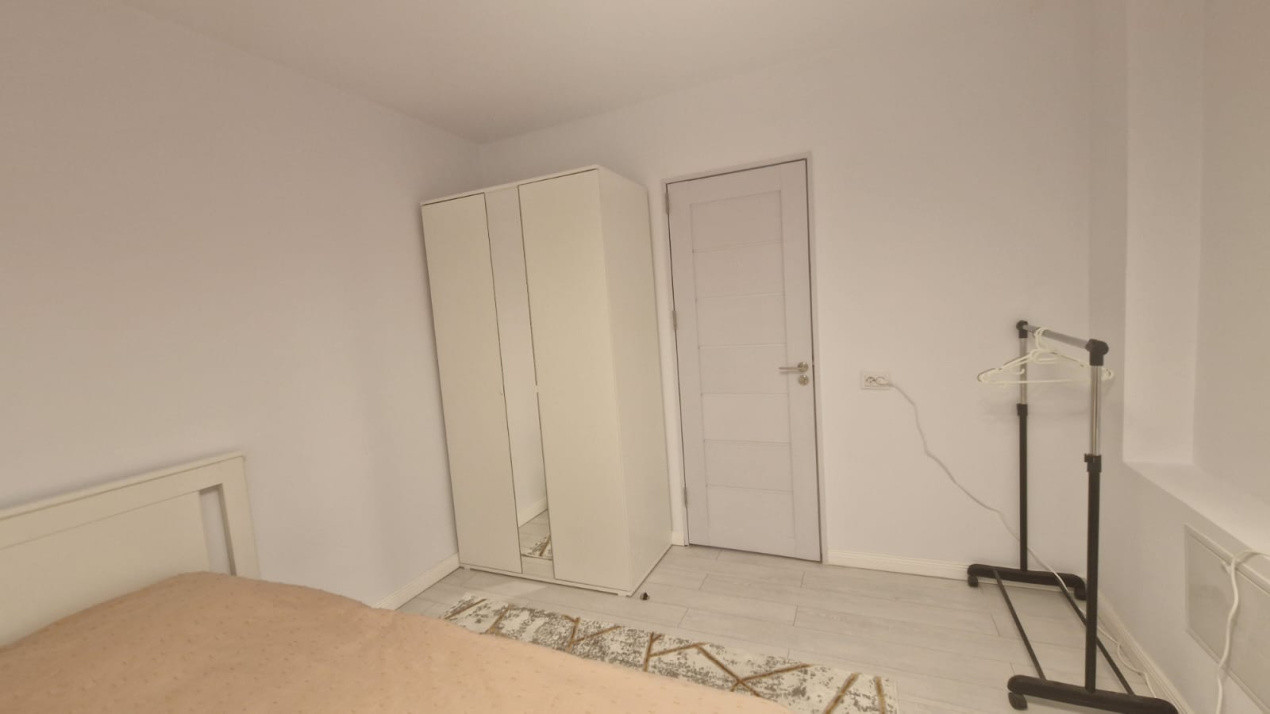 Apartament 3 camere, 58mp, semidecomandat, Craiovita Noua, zona Parculet
