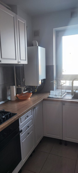 Apartament 2 camere Kasper Coresi – parcare, boxă, priveliște superbă