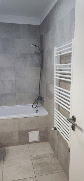 Apartament 2 camere Kasper Coresi – parcare, boxă, priveliște superbă