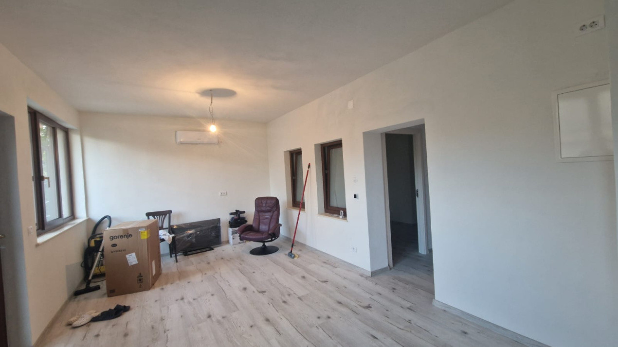 Casa cu 2 camere, 43mp, Centru