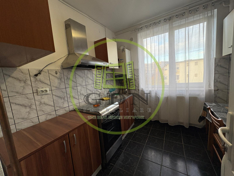 Apartament, 2 camere, semidecomandat, Nicolae Titulescu zona Fantasy Park