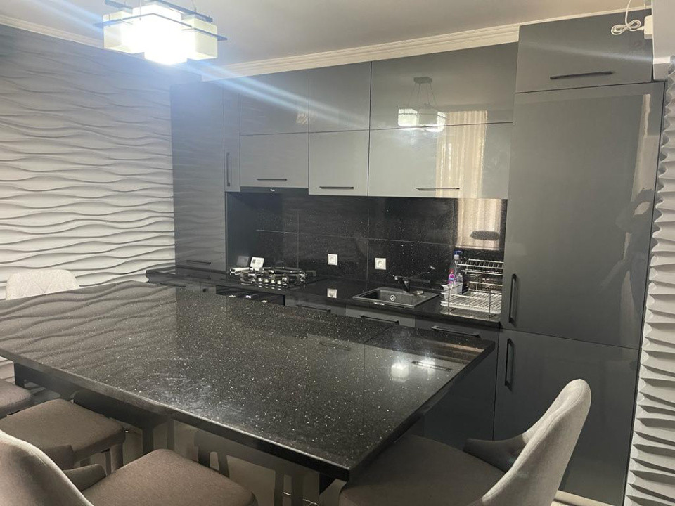 De vânzare – apartament 3 camere ultracentral  Bd. Unirii 