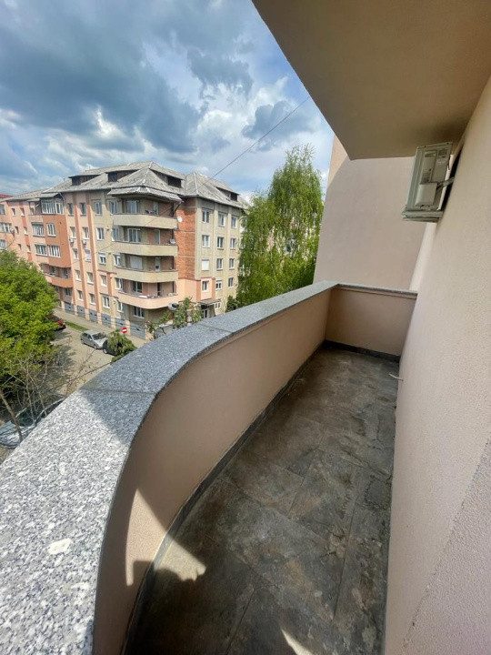 De vânzare – apartament 3 camere ultracentral  Bd. Unirii 