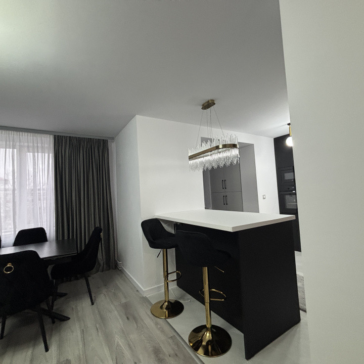 Apartament 4 camere de inchiriat