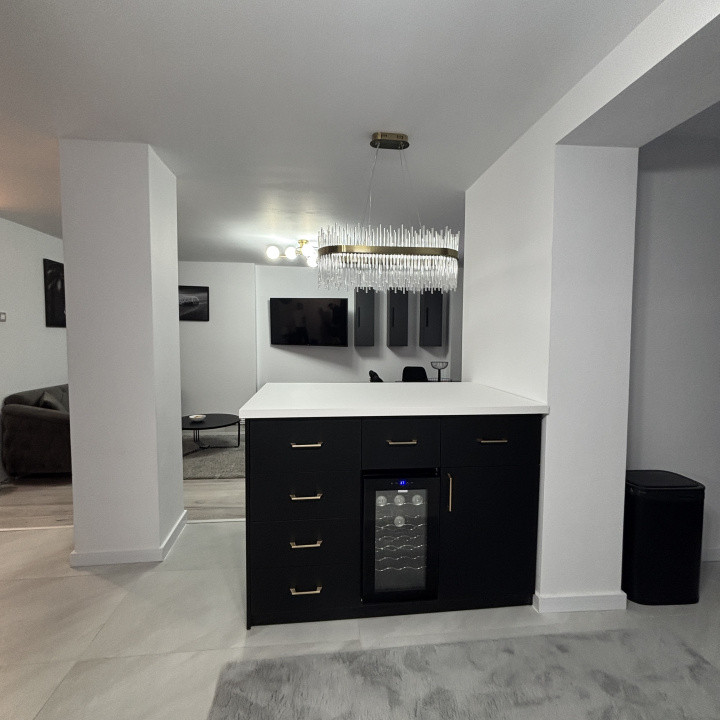 Apartament 4 camere de inchiriat