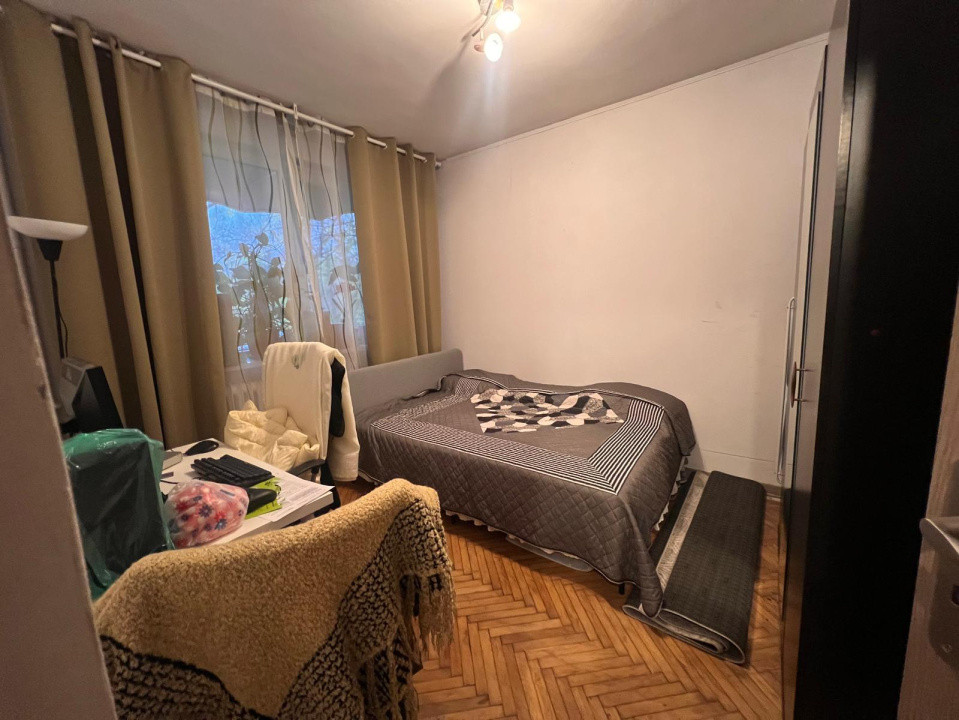 Apartament 3 camere, semidecomandat, 61.11 mp, Bld Titulescu, zona Scoala Nr. 12