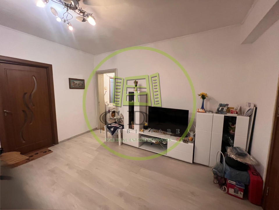 Apartament 3 camere, semidecomandat, 61.11 mp, Bld Titulescu, zona Scoala Nr. 12