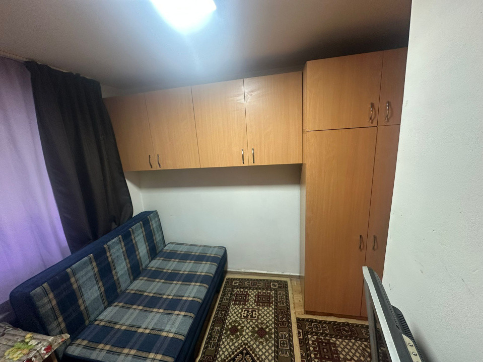 Garsoniera suprafata utila 13 mp spre  vanzare in Tiglari