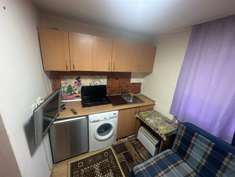 Garsoniera suprafata utila 13 mp spre  vanzare in Tiglari