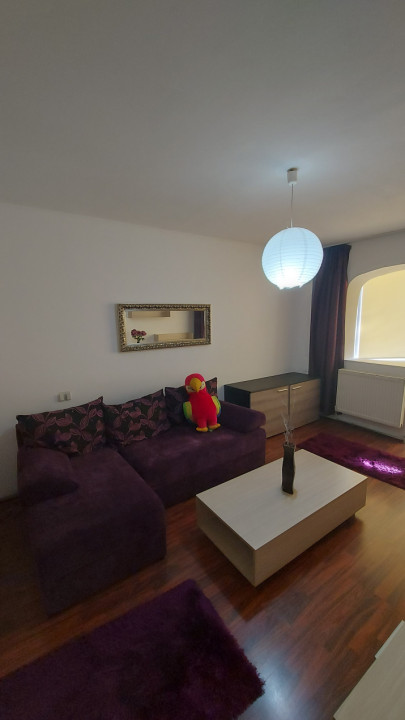 Vânzare apartament 3 camere Etaj 1 Tractorul Brașov