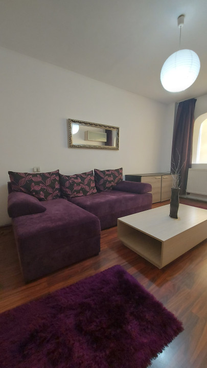 Vânzare apartament 3 camere Etaj 1 Tractorul Brașov