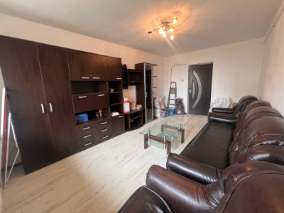 Apartament 3 camere, semidecomandat, 68.40 mp, Brazda lui Novac, zona Garii