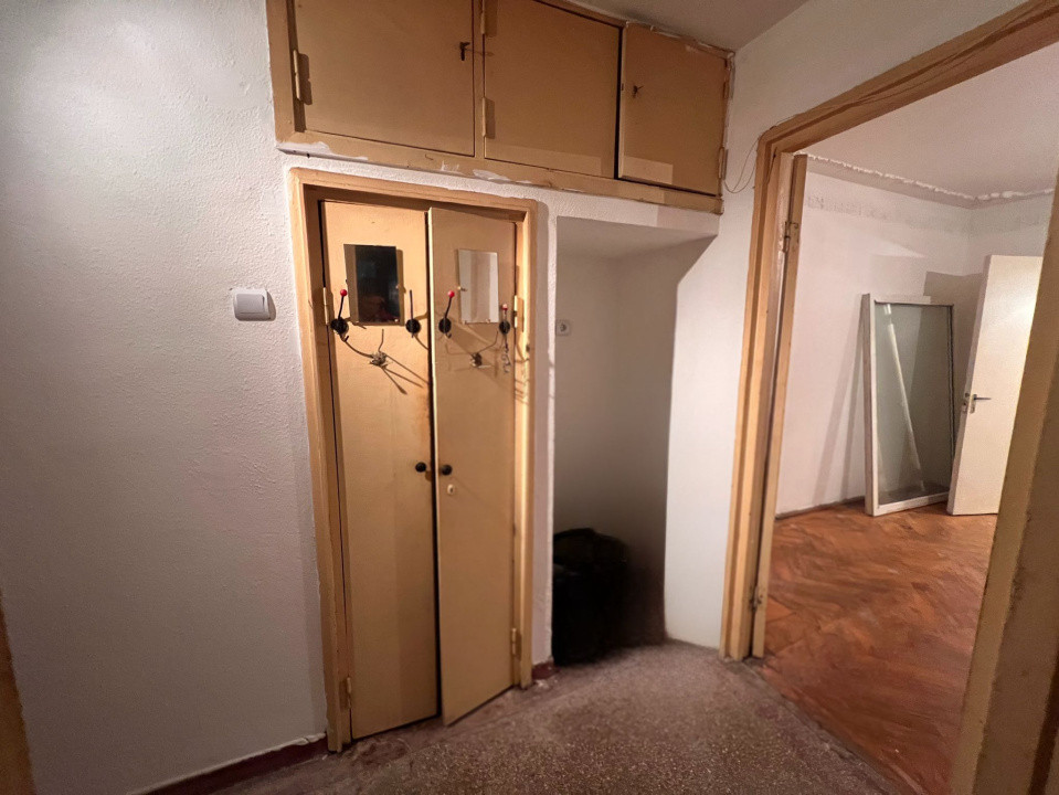 Apartament 3 camere, semidecomandat, 56.60 mp, cartier Brazda lui Novac