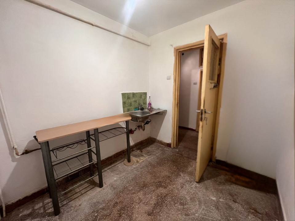 Apartament 3 camere, semidecomandat, 56.60 mp, cartier Brazda lui Novac