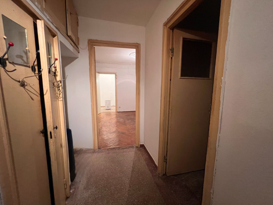 Apartament 3 camere, semidecomandat, 56.60 mp, cartier Brazda lui Novac