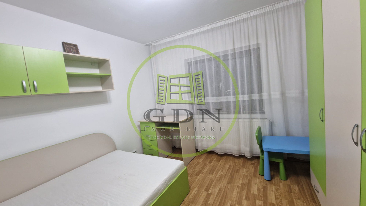 Apartament 3 camere, decomandat, 80mp, Cornitoiu, zona Liceul George Bibescu
