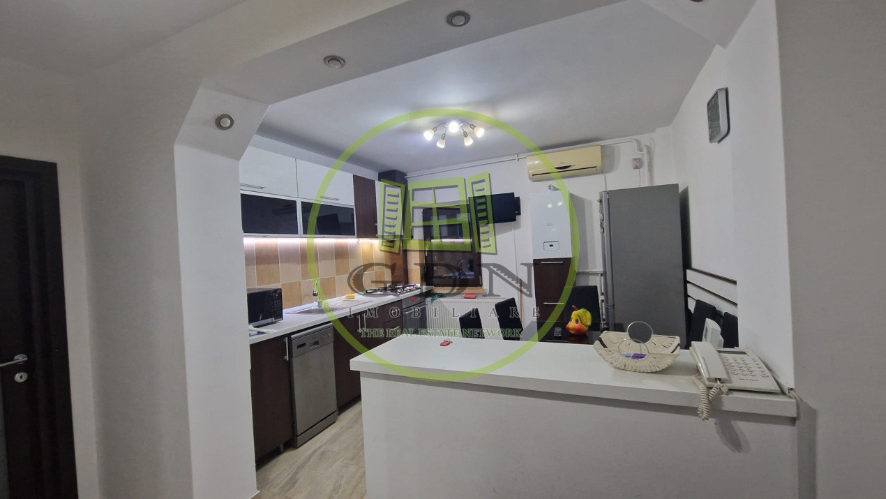 Apartament 3 camere, decomandat, 80mp, Cornitoiu, zona Liceul George Bibescu