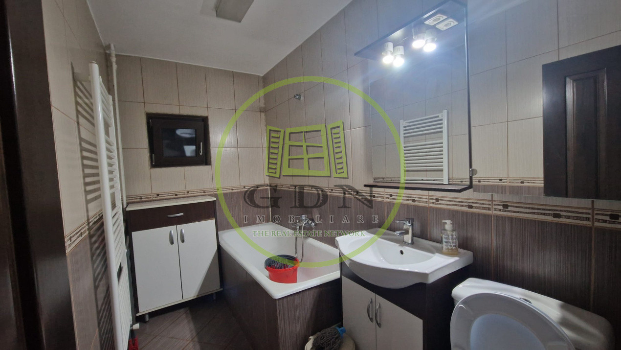 Apartament 3 camere, decomandat, 80mp, Cornitoiu, zona Liceul George Bibescu