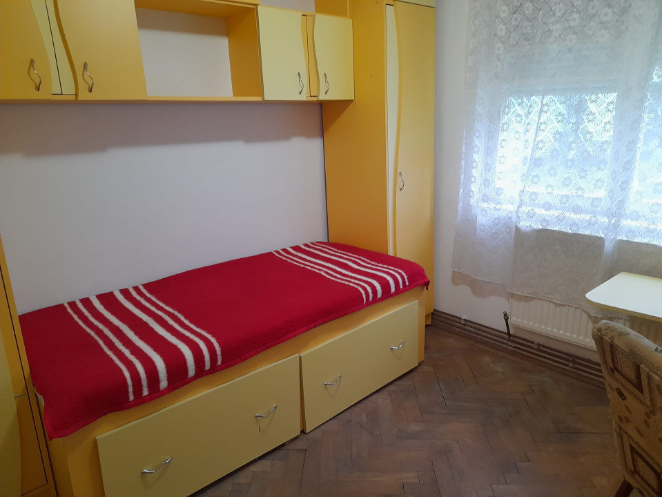 Apartament 2 camere de vanzare  cartier  Tudor Vladimirescu  Fagaras jud. Brasov