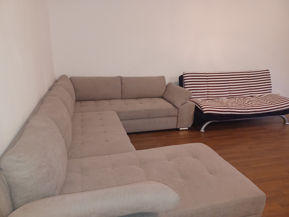 Studio de vanzare Tractorul