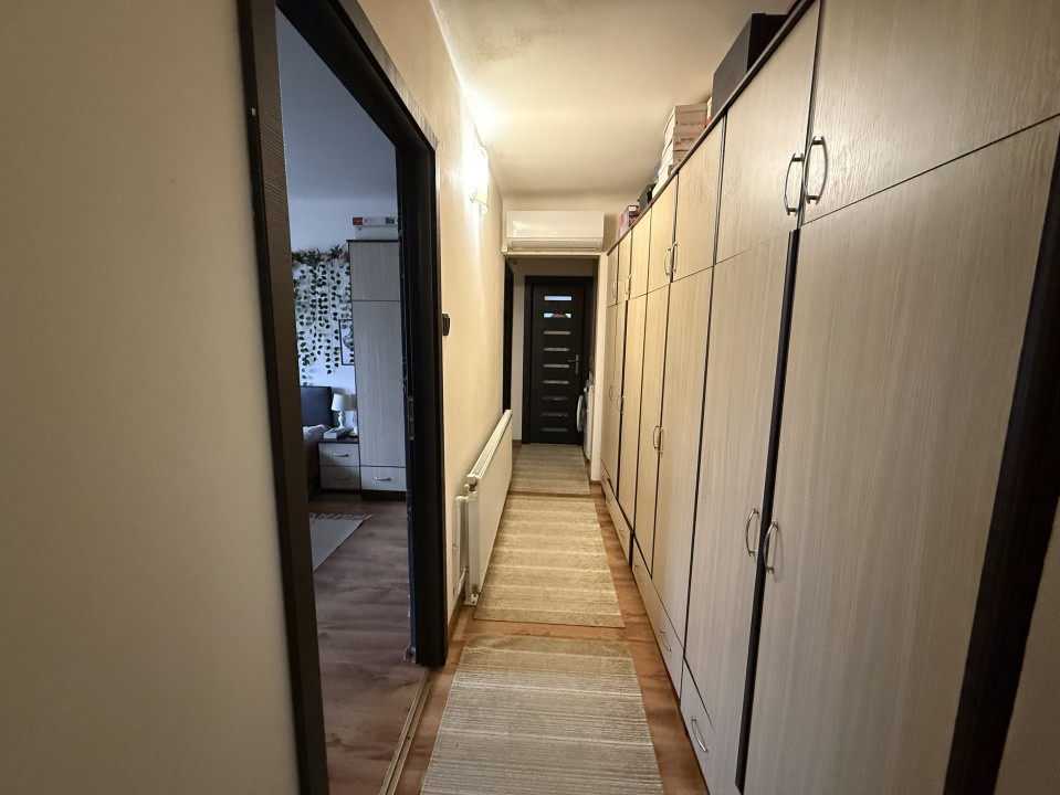 Apartament 3 camere, decomandat, 66.8 mp, Craiovita Noua, zona Niela 