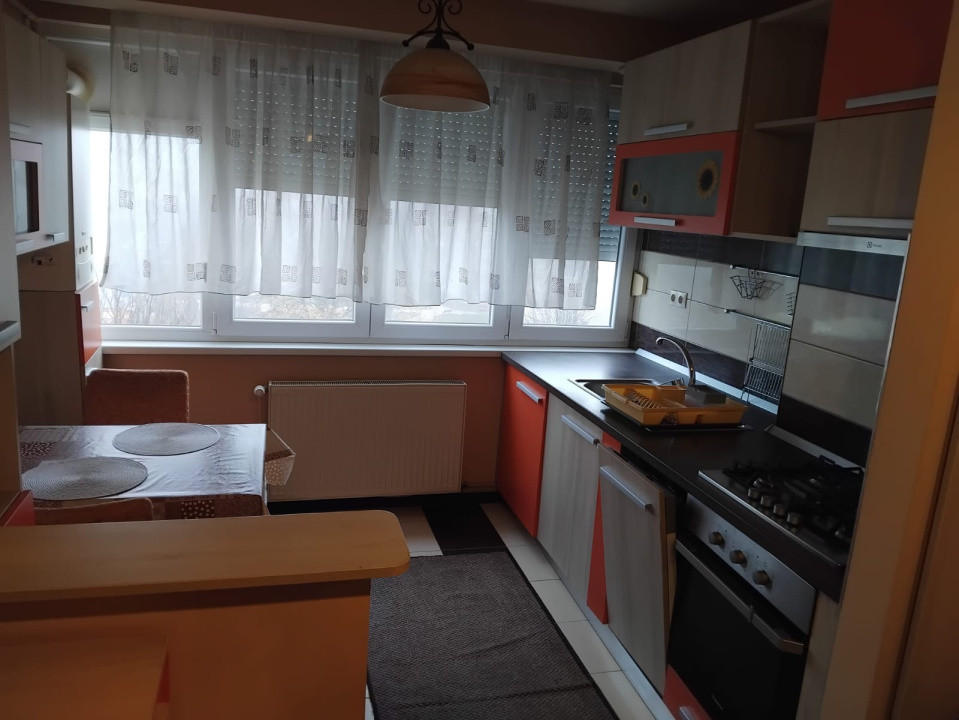 Apartament de inchiriat 2 camere| 50 mp | Zona Terezian