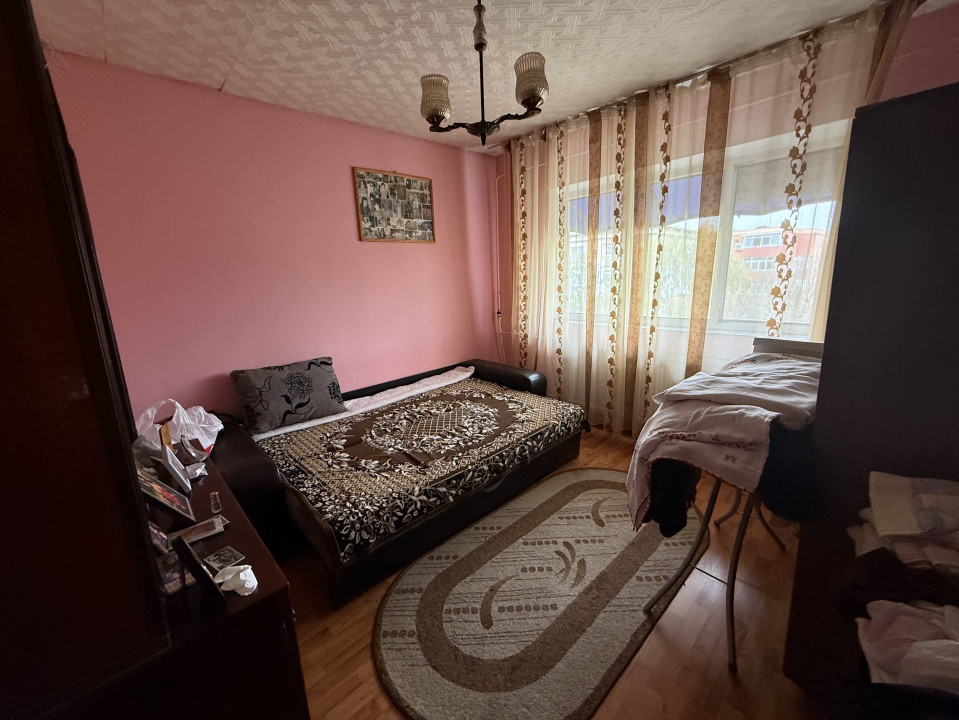 Apartament, 2 camere, 54 mp, decomandat, Rovine, Zona Cofetaria Damarin 