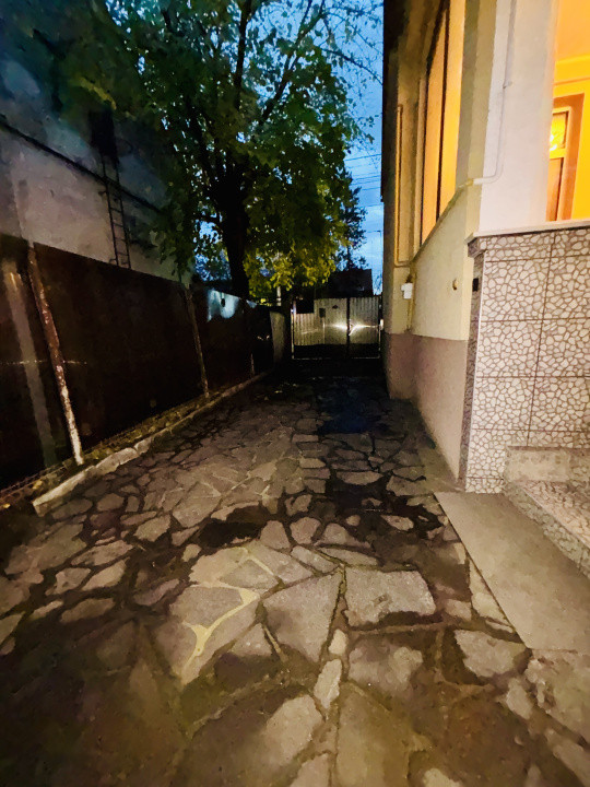 Casa de vanzare central 