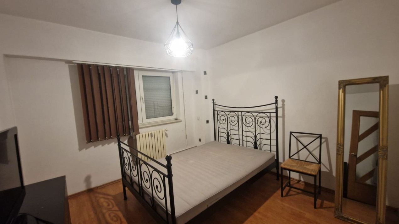 Apartament 3 camere, decomandat, 70mp, Calea Bucuresti, zona Electroputere