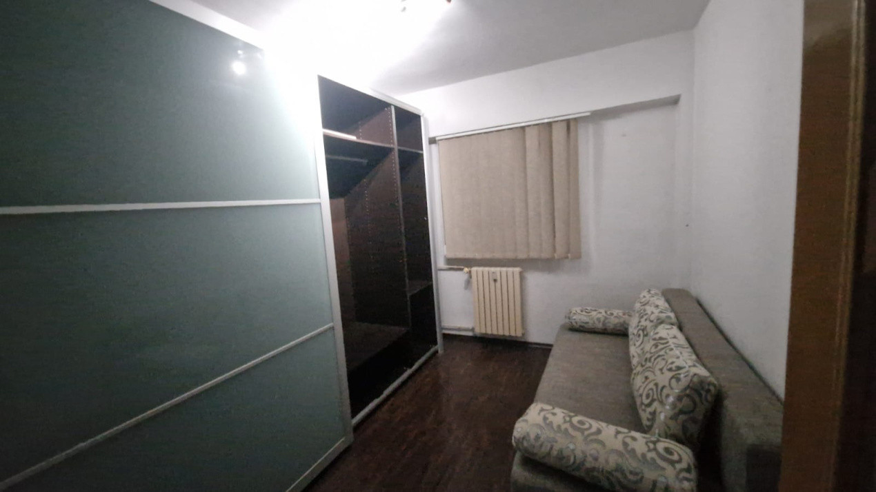 Apartament 3 camere, decomandat, 70mp, Calea Bucuresti, zona Electroputere