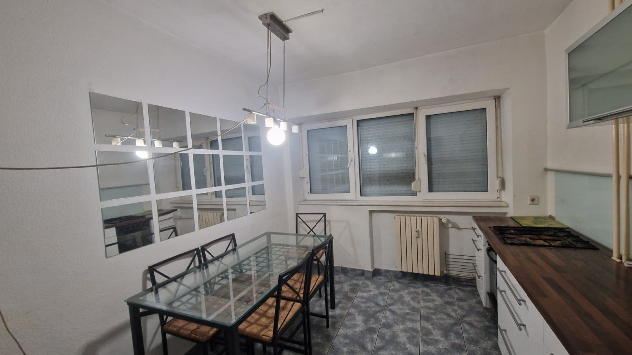Apartament 3 camere, decomandat, 70mp, Calea Bucuresti, zona Electroputere
