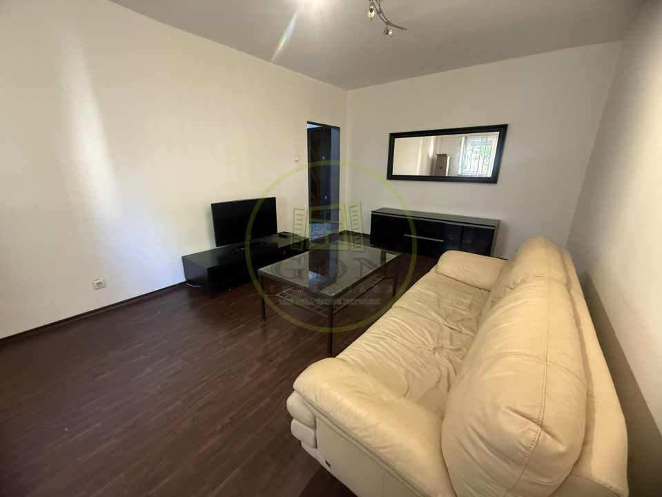 Apartament 3 camere, decomandat, 70mp, Calea Bucuresti, zona Electroputere