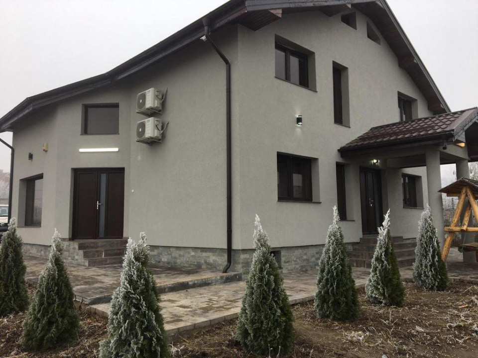 Casa P+M, 1000 mp teren, 178,97 mp, Carcea