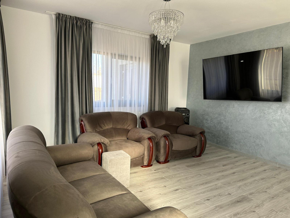 Casa P+M, 1000 mp teren, 178,97 mp, Carcea