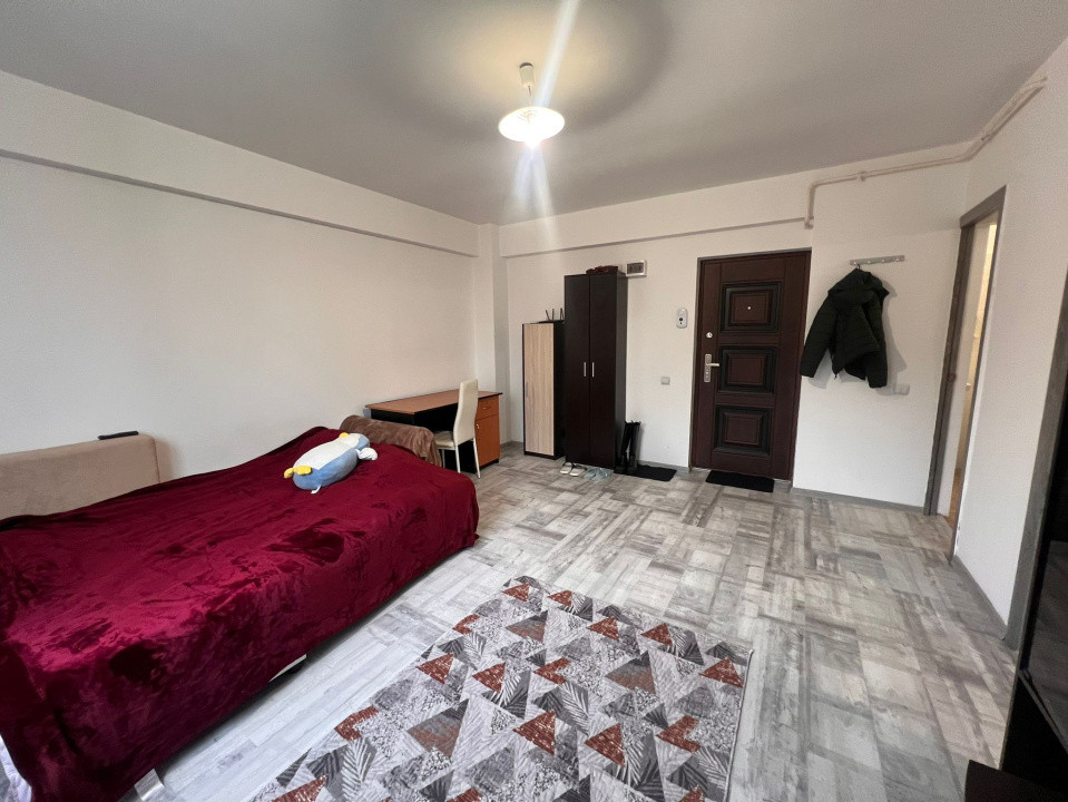 Garsoniera semidecomandata, 31,1 mp, cartier Cornitoiu, zona Liceul Bibescu