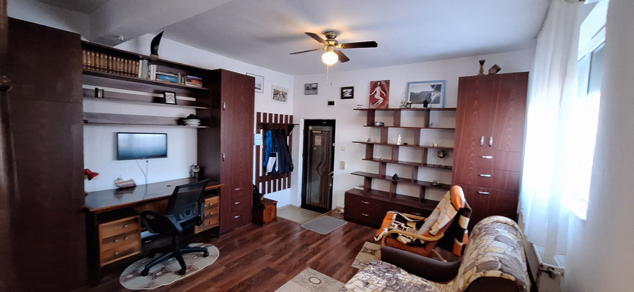 Garsonieră, Str Corneliu Coposu, Rogerius